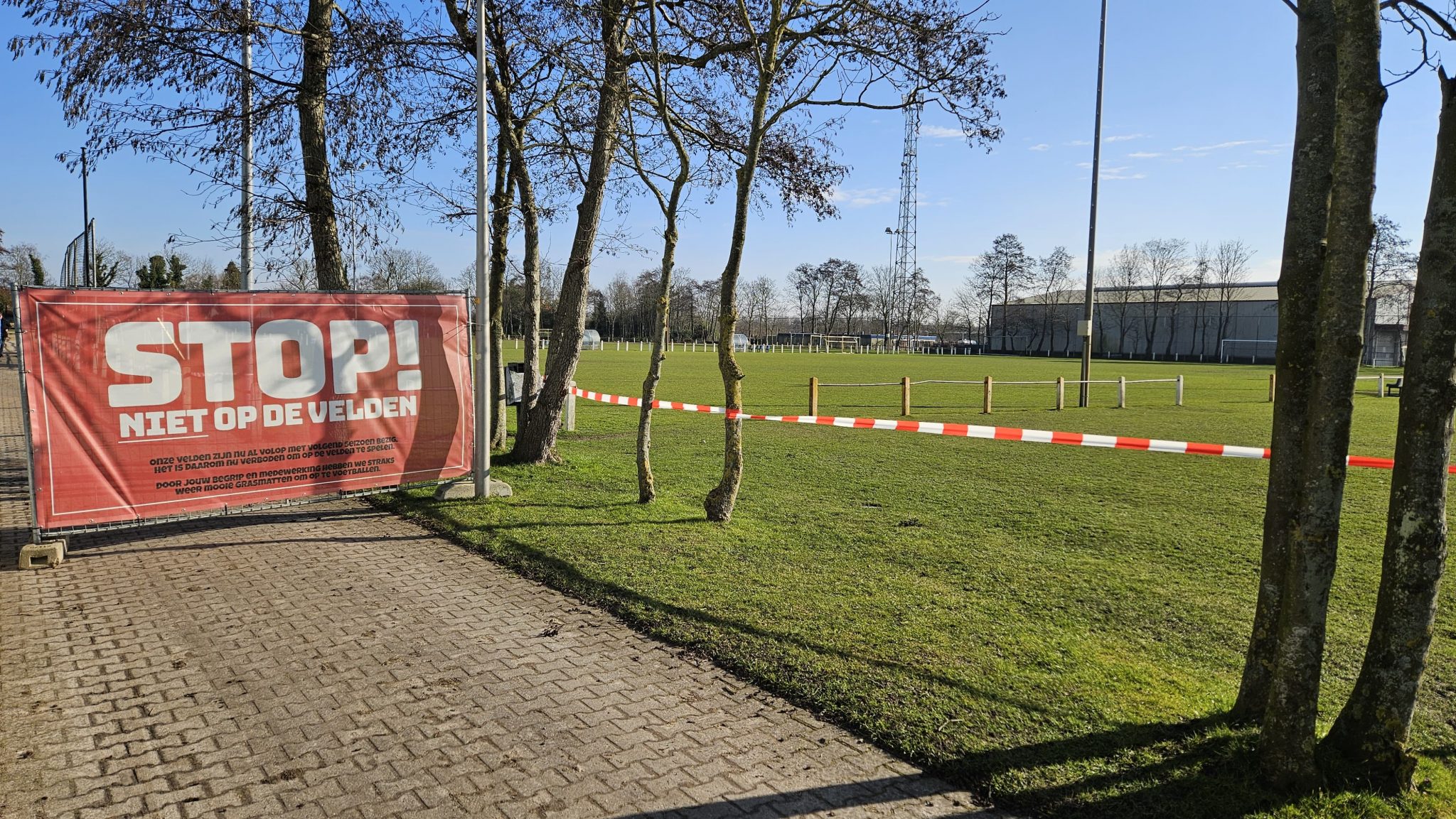 Trainingsveld, B-veld en C-veld tot nader bericht gesloten